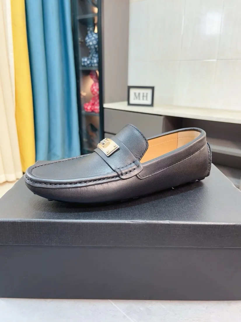 Men's men's shoes💰458🌸🌸[Dolce&Gabbana] DG new men's fashionable casual slip-on shoes Peas shoes🇨🇳Official website original 1:1 mold opening, original order quality 💯Fine workmanship, high-end luxury☘The first layer is made of imported Italian cowhide🌴The first layer of sheepskin lining🍓Rubber wear-resistant and non-slip outsole, comfortable to wear🍍Versatile style, the first choice for high-class men🍉Black available! Code number 38-44